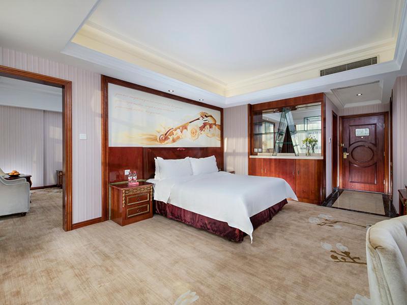Vienna Hotel Shenzhen Pingshan Shenshan Road エクステリア 写真